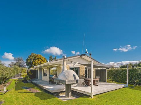 16 Leah Road, Whitianga