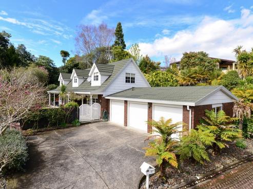31 Perindale Drive, Chartwell