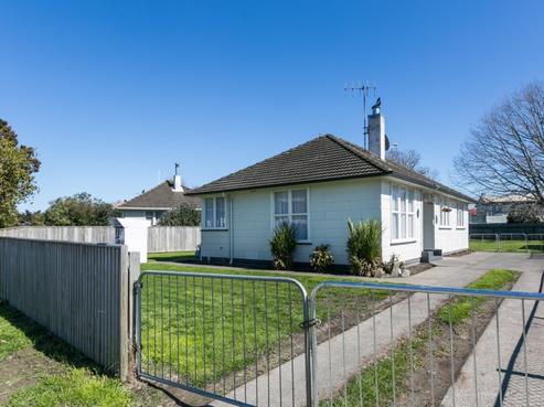 1012 Kauri Street, Mahora