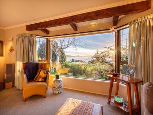 30 Porterfield Street, Macandrew Bay