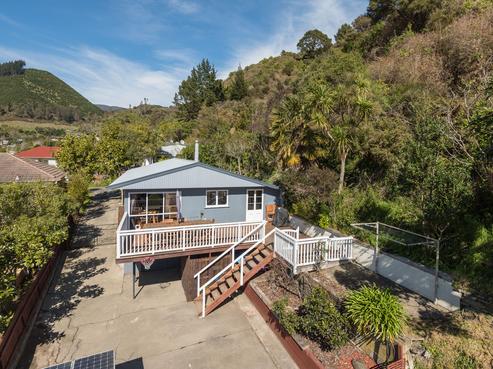 16 Hinau Street, The Brook