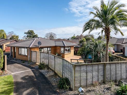 1/16 Ross Martin Court, Conifer Grove