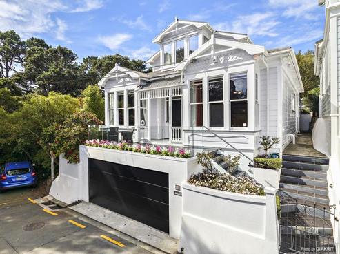 18 North Terrace, Kelburn