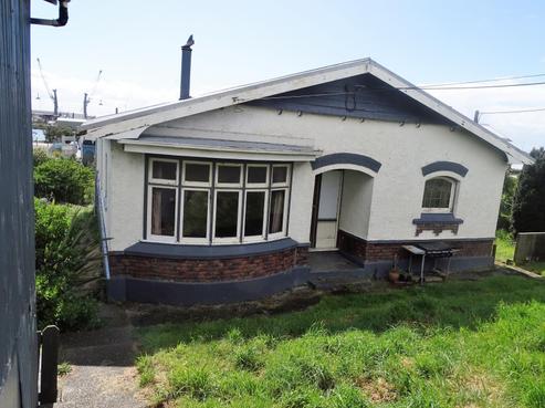 43 Blackwater Street, Bluff
