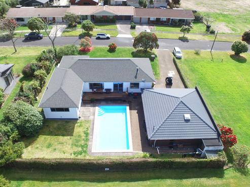 12 Gwendoline Street, Glenholme