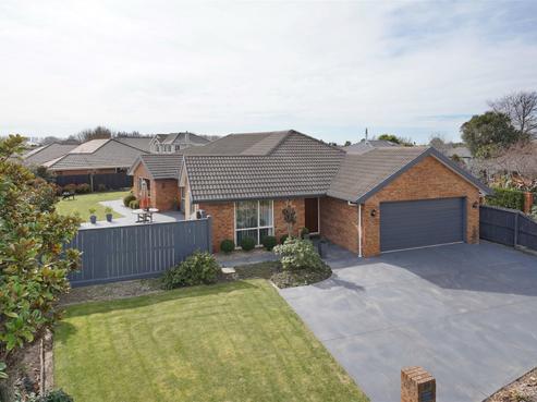 32 Glencullen Drive, Casebrook