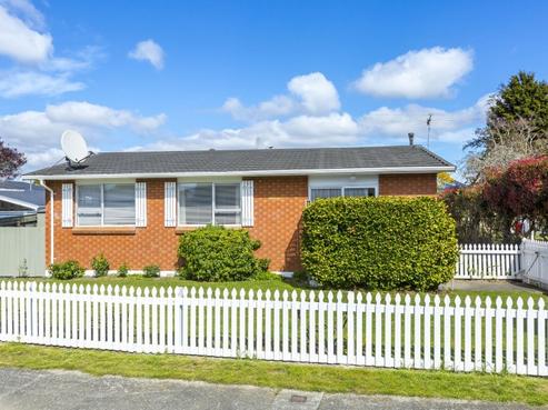 1/9 Denver Grove, Totara Park