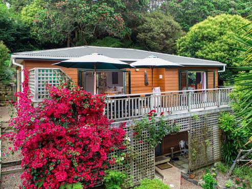 110 Queens Drive, Oneroa