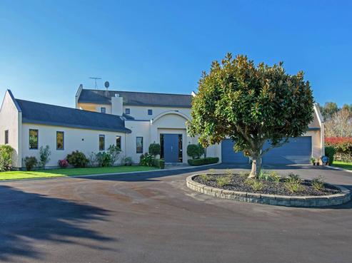 68 Porterfield Road, Whitford