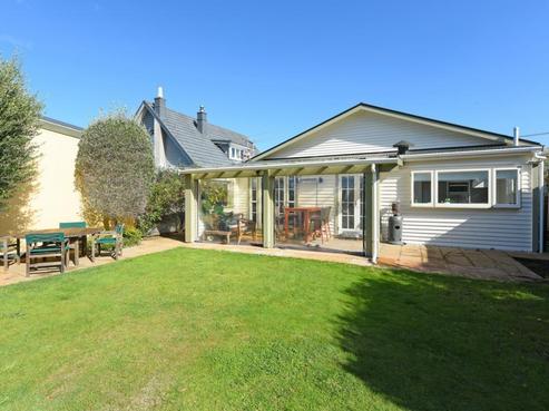 140 Cuba Street, Petone