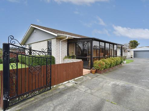 54 Veitches Road, Casebrook