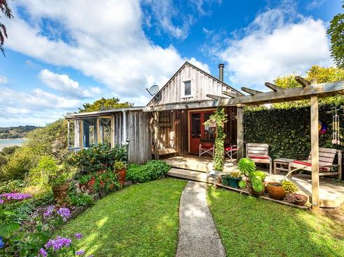 35 Green Road, Matakana