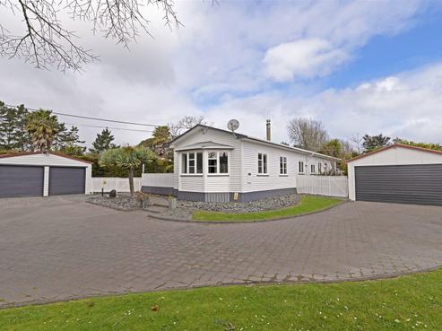 25 Taupaki Road, Taupaki