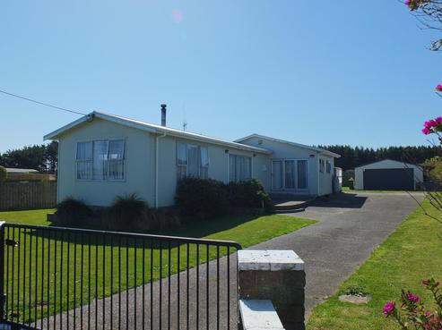 25 Edinburgh Terrace, Foxton Beach