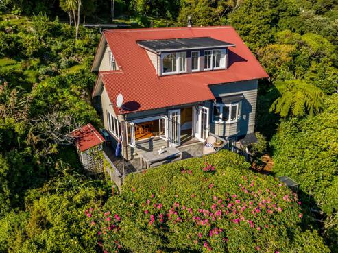 277 Muritai Road, Eastbourne