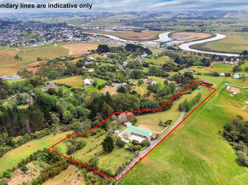 69 Pipitiwai Drive, Helensville