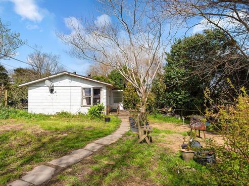 45 Makiri Street, Helensville
