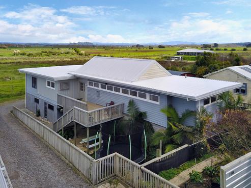 160 Pukehina Parade, Pukehina