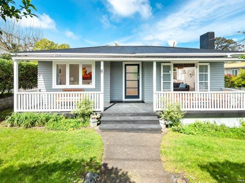 33A Egremont Street, Belmont