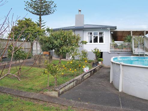 1878 State Highway 1, Kaiwaka