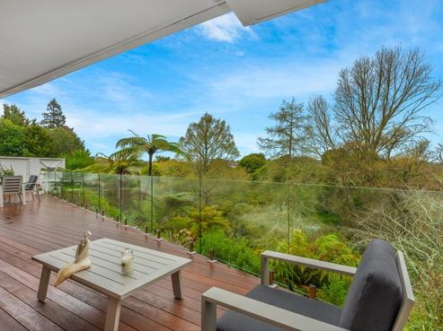64 Hooker Avenue, Chedworth
