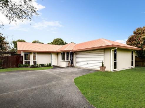 24 Bouverie Crescent, Flagstaff