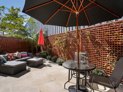 5/21 Hunters Park Drive, Three Kings