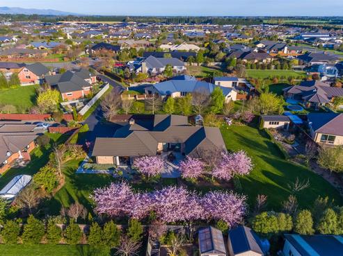 8 Heaphy Court, Rolleston