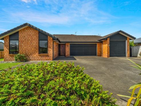 1 Belgrave Court, Huntington