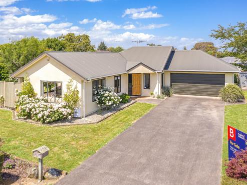 3 Diana Place, Otamatea