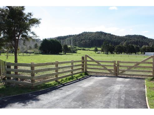 237 Harris Road, Glenbervie