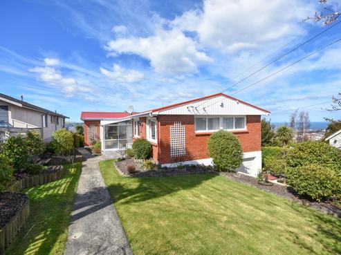 11 Kenmure Road, Belleknowes