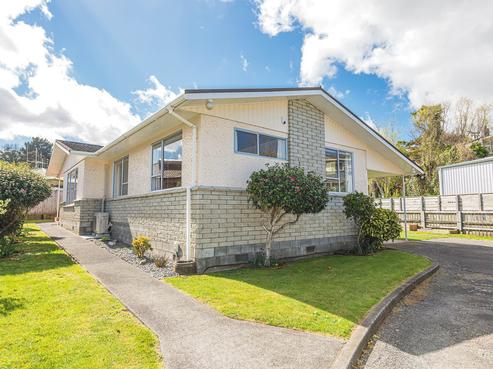 56 Peakes Road, Springvale