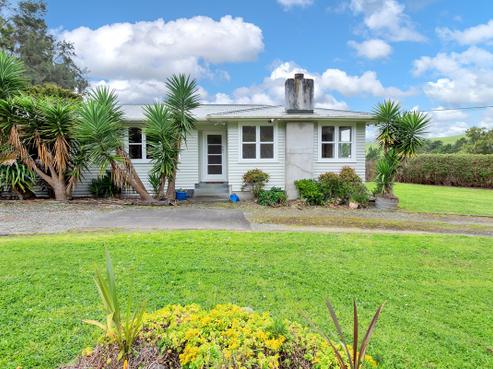 1132 Old North Road, Helensville