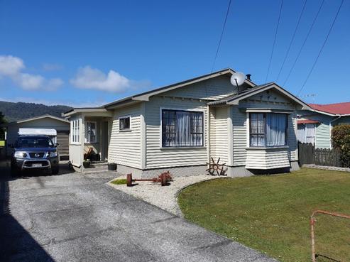 49 Doyle Street, Blaketown