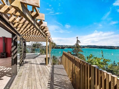 33 Ridge Road, Mahurangi East