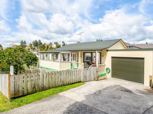 65B Henderson Crescent, Parkvale