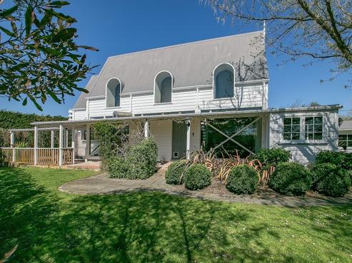 1 Reading Street, Greytown