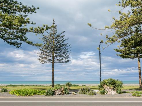 629 Marine Parade, Napier South