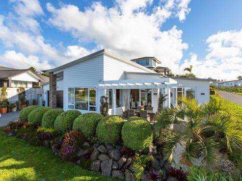 26 Seaview Crescent, Hatfields Beach