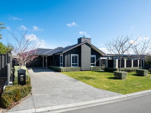 5 Raven Grove, Havelock North