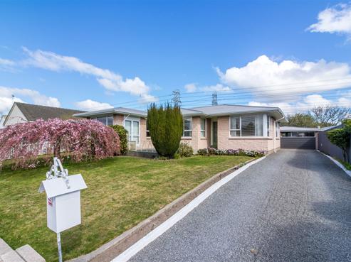 8 Carbine Place, Sockburn