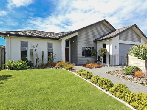 14 Orotu Drive, Poraiti
