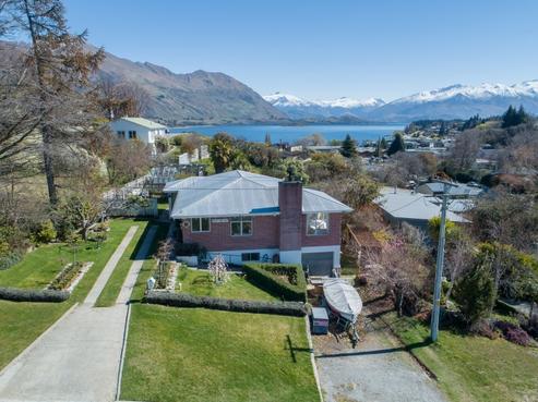 33 Stratford Terrace, Wanaka
