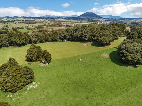 1027 State Highway 14, Maungatapere
