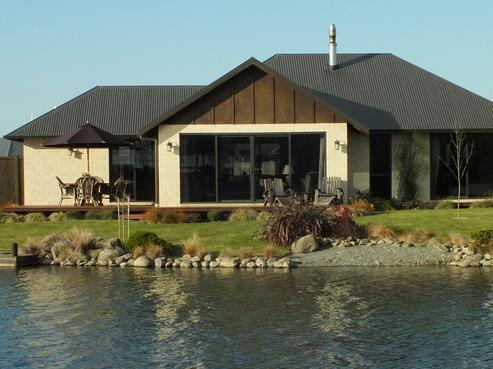 4 Ludlow Drive, Huntingdon/Lake Hood