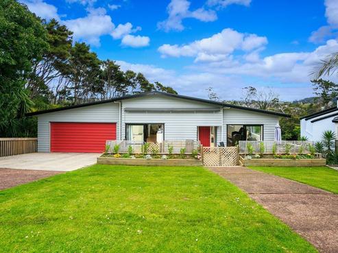 81 Pemberton Avenue, Bayview