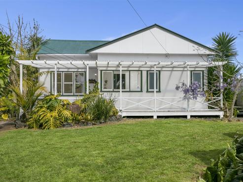 82 Taikata Road, Te Atatu Peninsula