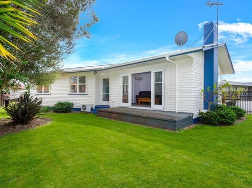 37 Garden Heights Avenue, Glenview