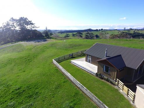 676 Wharehine Road, Wharehine
